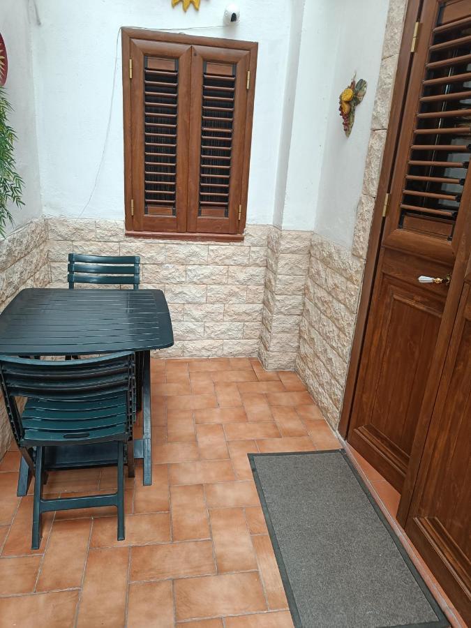 Casa Maria Apartment ปาแลร์โม ภายนอก รูปภาพ